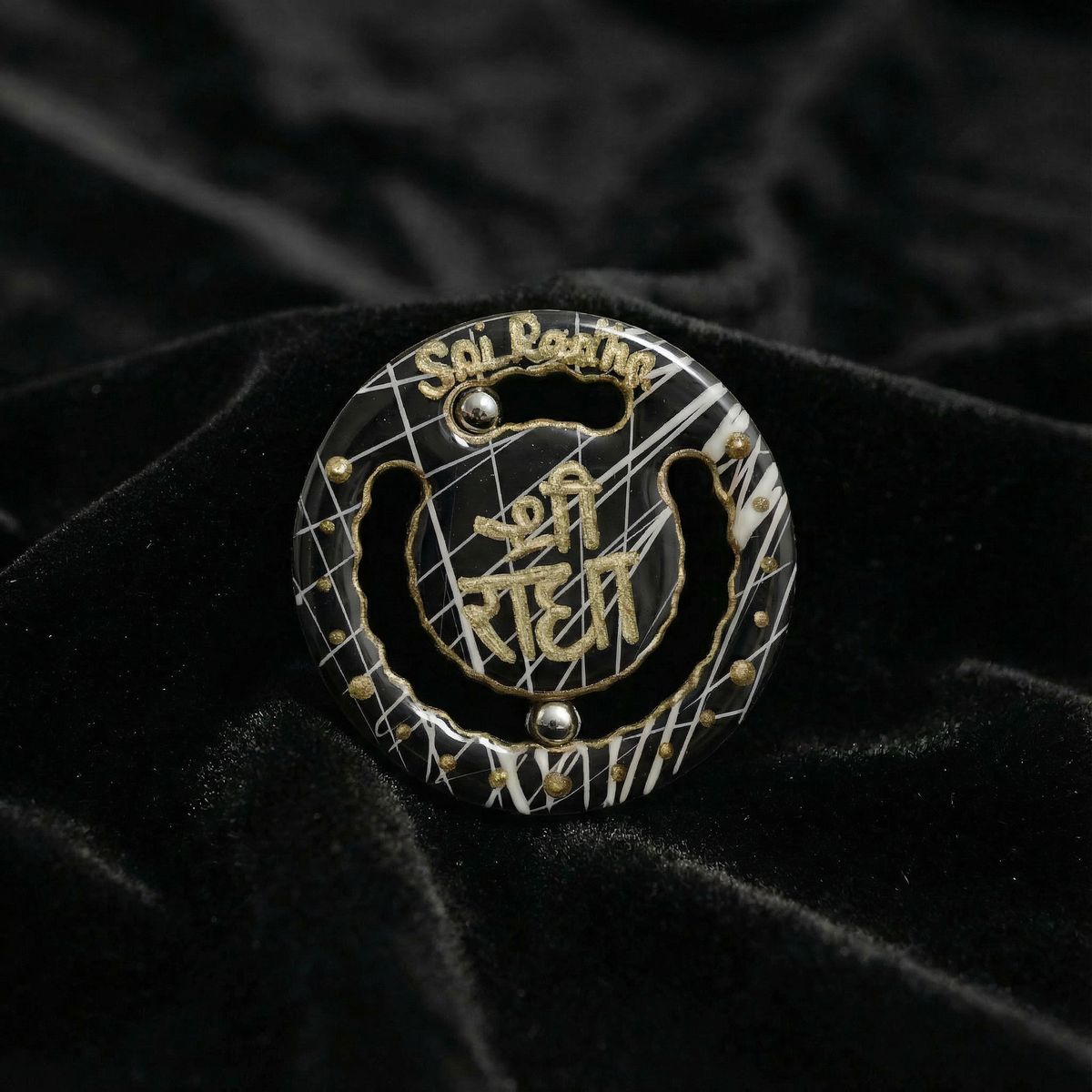 Mantraball Black lines